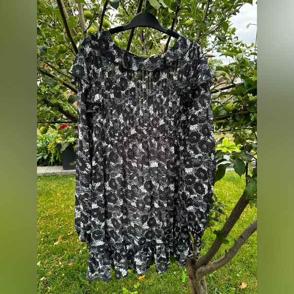 FREE PEOPLE These Dreams Ruffled Floral Mini Dress, Black & White - Sz L - Picture 3 of 13